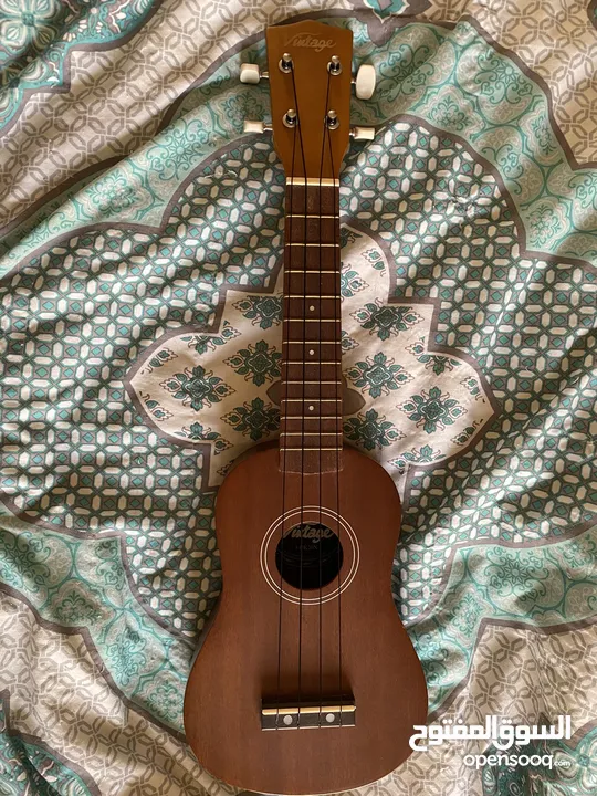 Vintage ukulele VUK20N